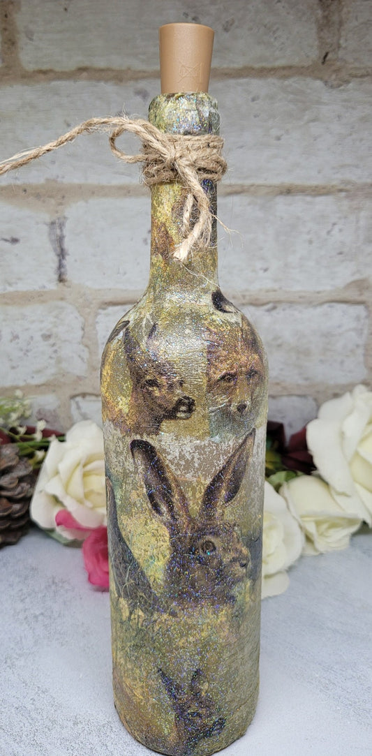 Wildlife Bottle Lamp | Nature inspired lighting | Country style home furnishing | Decoupage Craft