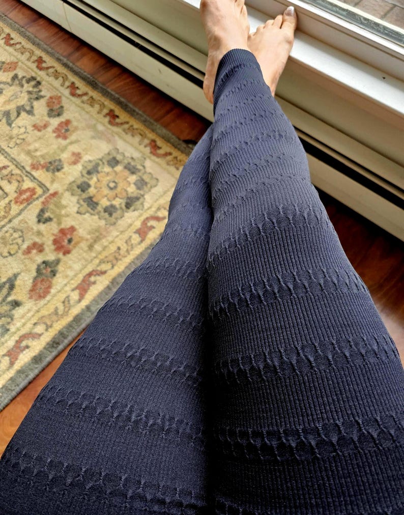 Textured Fleece Lined Winter Leggings: High Waist Seamless Assorted Black Pattern