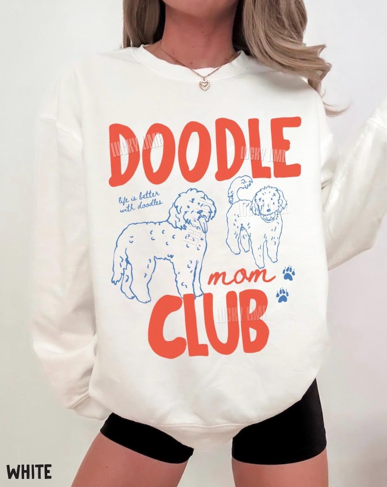 Doodle Mom Club Sweatshirt, Goldendoodle Shirt, Dog Mom Crewneck, Dog Mama Sweatshirt, Comfort Colors® LIGHTWEIGHT Sweatshirt 1466