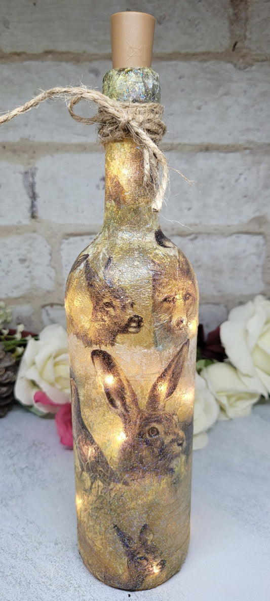 Wildlife Bottle Lamp | Nature inspired lighting | Country style home furnishing | Decoupage Craft