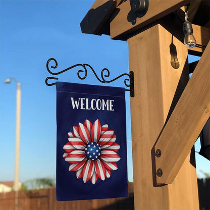 Patriotic Flower Garden Flag: Red White Blue 4th of July Decor