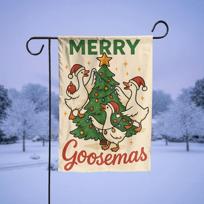 Funny Goose Christmas Flag, Merry Goosemas Garden Flag, Holiday Outdoor Yard Decoration, Cute Geese with Tree Christmas Banner Decor Gift