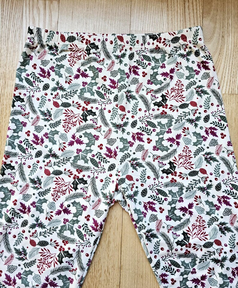Ultra Soft Women's Christmas Leggings: Festive Holiday Winter Print, Yoga Pants