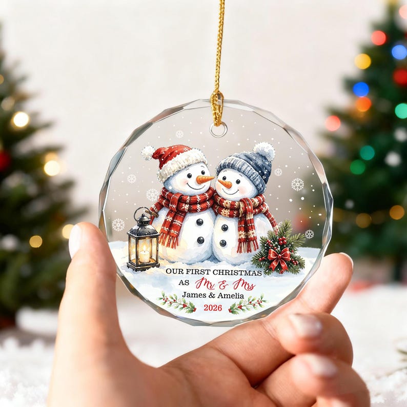 Mr and Mrs Christmas Ornament, Personalized Couple Xmas Ornament, Snowman Couple Bauble, Our First Christmas Married Keepsake, Wedding Gift