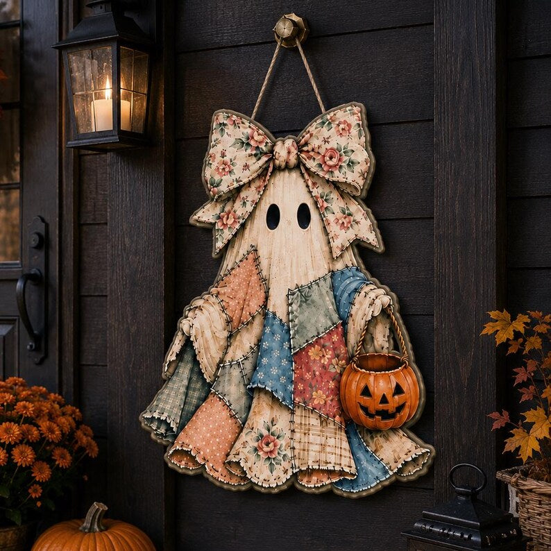 Patchwork Ghost Halloween Door Hanger, Personalized Floral Bow Ghost Wood Sign, Pumpkin Trick or Treat Door Decor, Rustic Fall Porch Sign