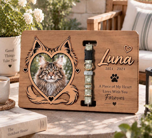 Maine Coon Cat Collar Holder Memorial Frame, Personalized Cat Loss Gift, Maine Coon Keepsake, Pet Passed Away Tribute, Custom Remembrance